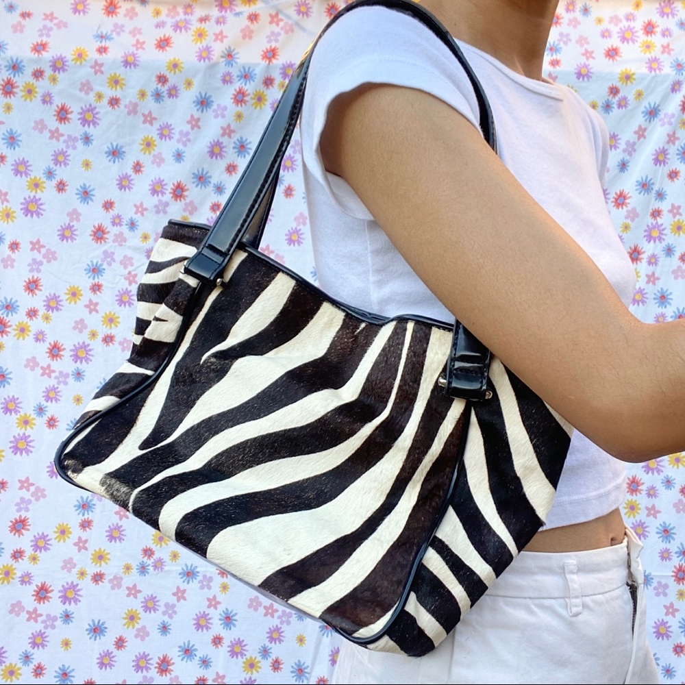 🚫SOLD🚫 Zebra Hair Shoulder Bag 🦓